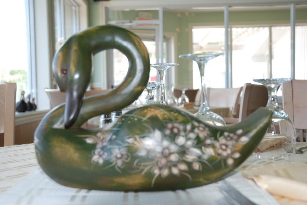 Auberge Le Cabanon Saint Zenon エクステリア 写真
